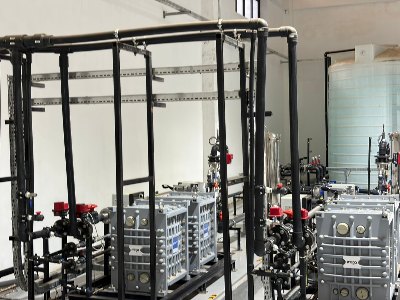 Aksa Energy water treatment plants Assembling. (11)